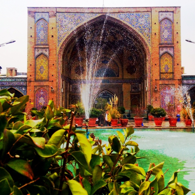 the imam khomeini mosque next to tehran's grand bazaar
